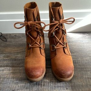 Sorel camel lace up wedges